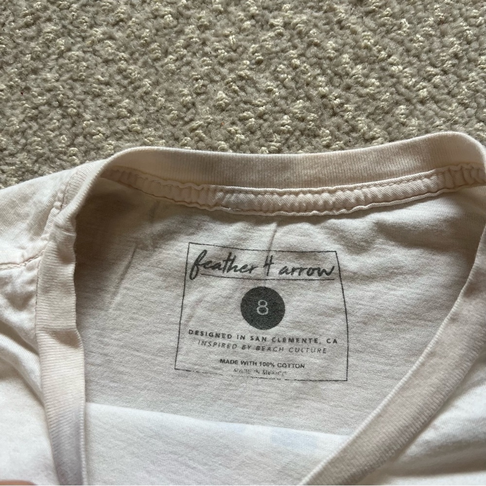 Feather 4 Arrow Skates Tee - Picture 4 of 4